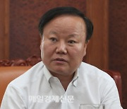 김기현, 또 사고 친 김재원에 ‘묵언수행’ 조치 내렸다