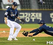 오영수 ‘몸 던졌는데’ [MK포토]