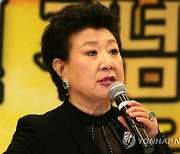 “가요계 왕언니였는데…황망” 故현미 애도 물결