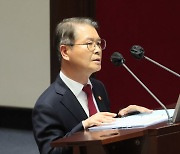 “어용 근로자대표가 주69시간 합의?”…이정식 “직접·비밀·무기명 선출할 것”