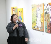 [포토]작품 소개하는 정은혜 작가