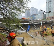 성남 정자교 이어 불정교도 `경고등`…"양방향 통제 중"