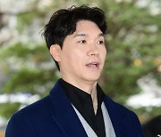 '62억 횡령 혐의' 박수홍 친형, 7일 구치소 출소…불구속 재판