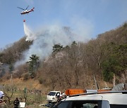 박범인 금산군수 "조속한 산불 진화 염원에 깊은 감사"