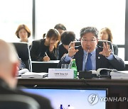 발언하는 윤상직 2030부산엑스포 유치위원회 사무총장