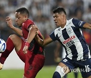 APTOPIX Peru Brazil Soccer Copa Libertadores