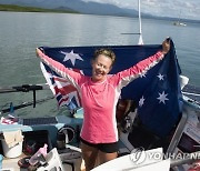 AUSTRALIA PACIFIC SOLO ROWER ARRIVAL