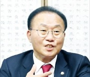 "당정 소통채널 만들어 정책협의 더 긴밀하게 할 것"