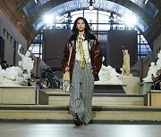 Louis Vuitton to hold first-ever fashion show in Seoul