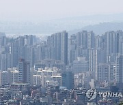 서울 아파트값 하락폭 축소 행진 멈칫…전국은 낙폭 커져(종합)