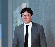 [T포토] 황선홍 '이승기 결혼식 참석'