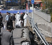 정자교 보행로 붕괴 원인을 찾아라