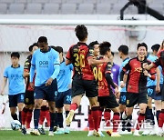 [포토] 팔로세비차, 3-0으로 달아나는 골