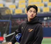 "문동주 거침없다, 한화 인내심도 대단" KBO 152승 레전드도 감탄