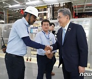 박진, 인도 첸나이 현대차 공장 방문… "우리 기업 적극 지원"