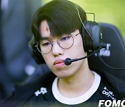 [포토] LCK 결승 나서는 T1 오너 '페이스 페인팅으로 포인트'