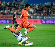 ‘제주 천적’ 강원FC, 제주에 0-1 패...리그 6경기 연속 무승