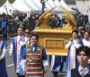 개신교 140년 역사 첫 부활절 퍼레이드...연합예배·미사