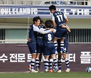 '수적 열세에도' 이랜드, 안산 4-1 격파... 첫 승 신고