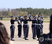 공군 의장대의 멋진 공연