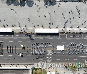 도심에서 열린 대규모 부활절 축하 퍼레이드