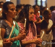 SRI LANKA RELIGION EASTER