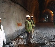 INDIA KASHMIR ZOJILA TUNNEL