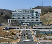 고속도로서 택시 내린 승객 뒷차에 치여 숨져