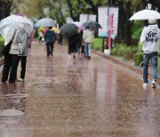 내일 전국에 돌풍·벼락 동반한 비…‘태풍급 강풍에 유의’