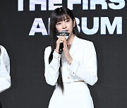 [Ms포토] 아이브 안유진 '단화에도 완벽 비율'