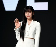 [포토] 아이브 안유진 ‘심쿵 아이컨택’