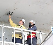 "시민 안전 최우선"…교량 점검 최대호 안양시장