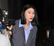 김연경, '정장 입고 V-리그 시상식 참석' [사진]