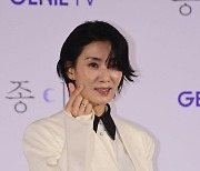 김서형 ‘손하트 어때요?’ [포토]