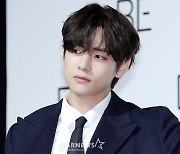 방탄소년단 뷔, '벚꽃축제 같이 가고 싶은 남자★' 1위[스타폴]