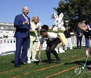 USA EASTER EGG ROLL