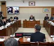 학교운영위가 뭐길래… 학교운영위원장 개정 조례 도의회서 제동