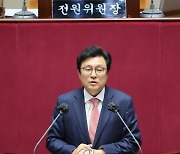 질의·토론 하는 박형수