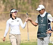 '슈퍼 루키' 김민별, KLPGA 메디힐·한국일보 챔피언십 1R 단독선두