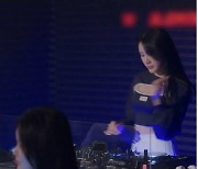 女神미모 DJ 조나윤, 동거男 반대로 일 포기…"너 밥하고 산다며? 제정신이야?"('결말동')