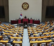 '양곡법·간호법' 본회의 전운…사법리스크·도감청 의혹 공방