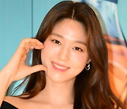 [포토] 설현, 사랑 가득한 볼하트