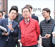 홍준표 “동성로 살아나야 대구가 산다”…상권 현장점검