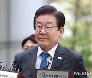 유동규 "故김문기, 이재명 칭찬받고 자랑"…李 묵묵부답(종합)