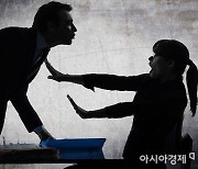 "모텔 가자" 간호사 수년간 괴롭힌 의사…대학병원 '정직 1개월'