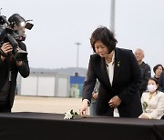 이정미 "정부·국회 세월호 아픔 당리당략 접근 시도 멈춰야"