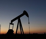 OPEC+ 감산·中 리오프닝·러 공급 불확실성… 국제 유가 어디로 튀나