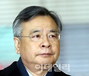 '가짜 수산업자 뇌물' 박영수 측 "특검, 청탁금지법 대상 아냐"