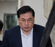 법정 향하는 유동규 전 성남도시개발공사 기획본부장