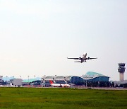 전남도 '광주 민간공항 통합' 염두, 무안국제공항 활성화 박차